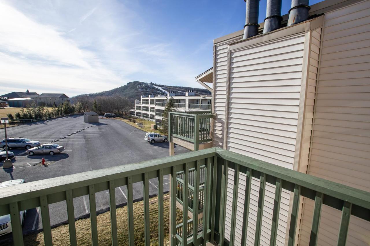 Condo At Pinnacle Inn Resort Beech Mountain Exterior foto
